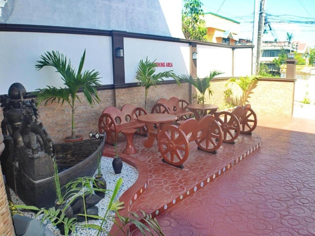 Mayon Backpackers Hostel Legazpi Exterior foto
