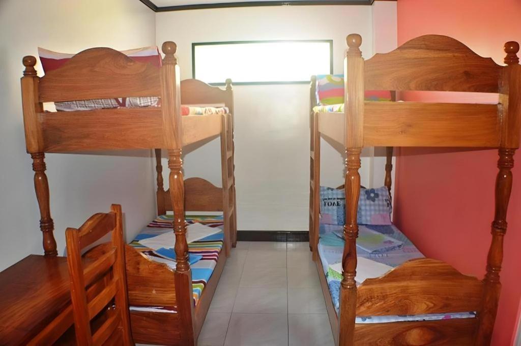 Mayon Backpackers Hostel Legazpi Exterior foto